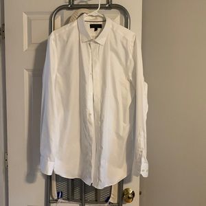 White dress shirt
